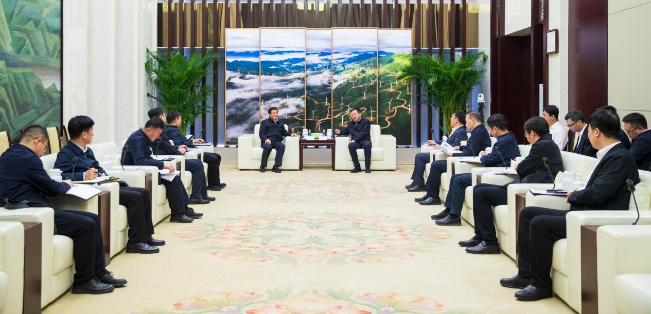 國家電投集團與內(nèi)蒙古自治區(qū)巴彥淖爾市座談